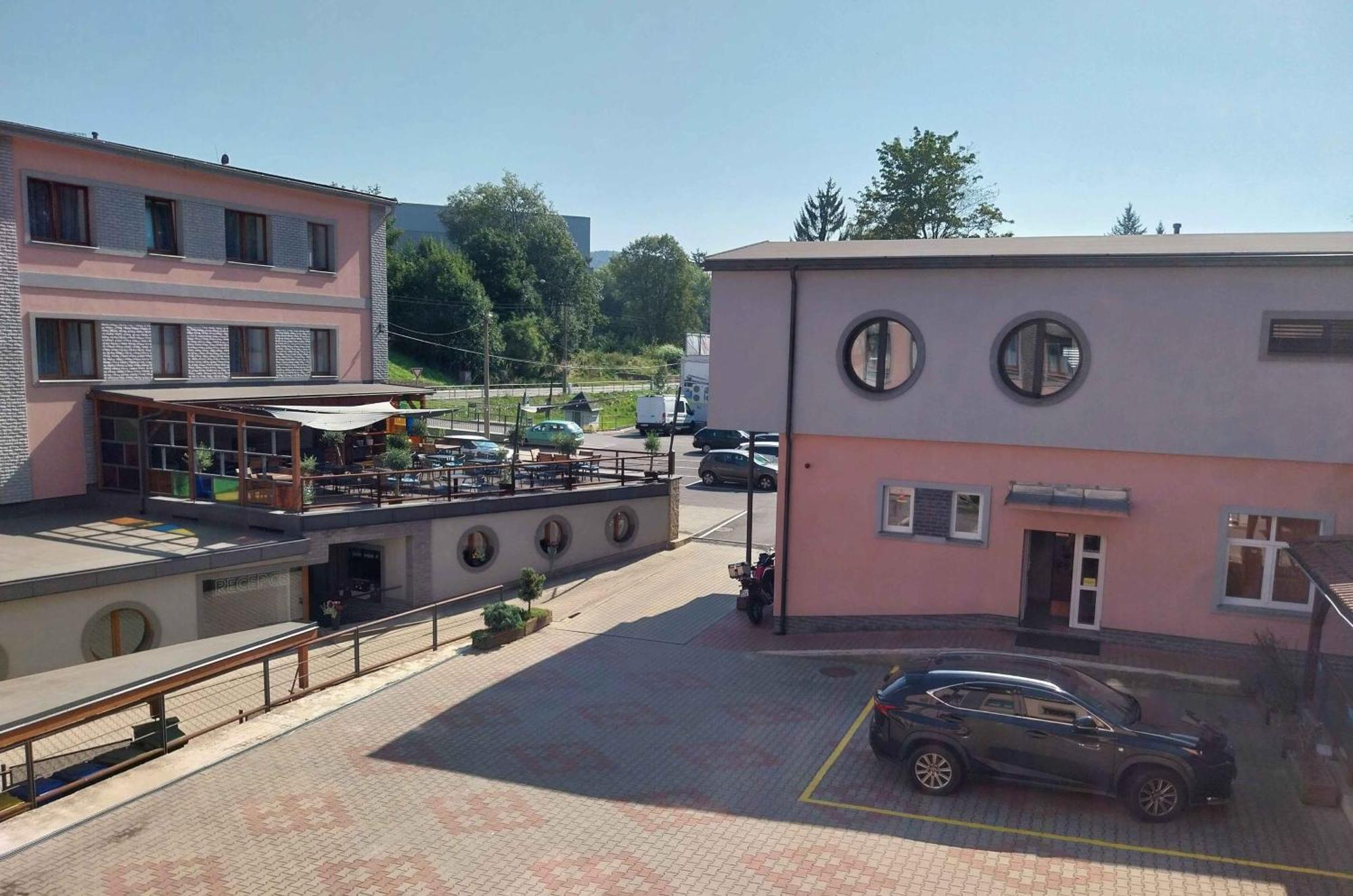 Hotel Fabrica 3*